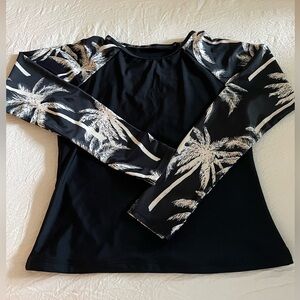 NWOT Rashguard Top. Size L.